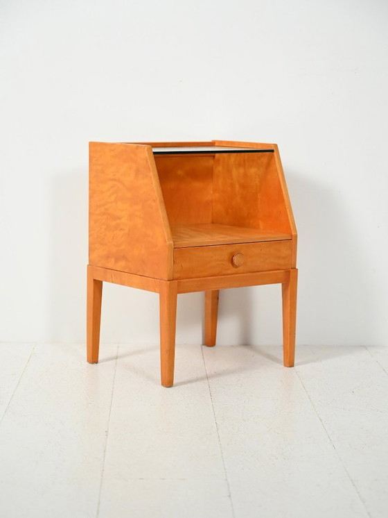 Image 1 of Comodino scandinavo vintage in radica di betulla