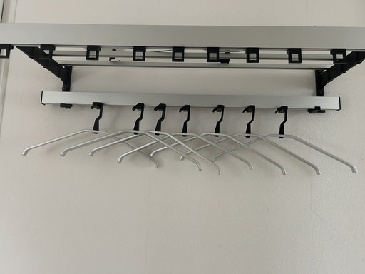 Van Esch Wandgarderobenständer mit 10 Kleiderbügeln und Hutablage