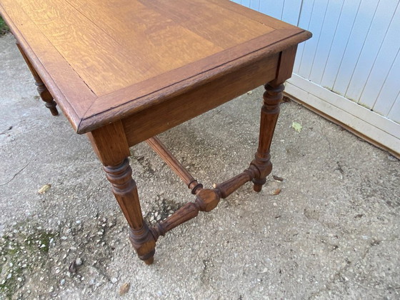 Image 1 of Schreibtisch mit 2 Schubladen, massive Eiche, 130 x 71 cm