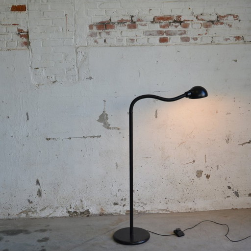 1x spiralförmige Stehleuchte