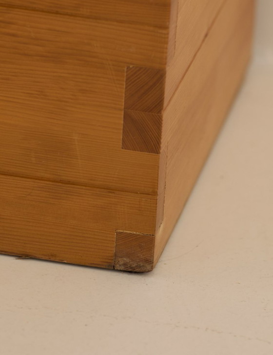 Image 1 of Grande baule Savoie della collezione Regain in pino massello, vintage, circa 1975