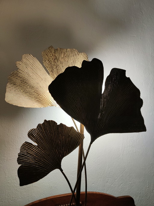 Goudkleurige Ginkgo-sculptuurlamp