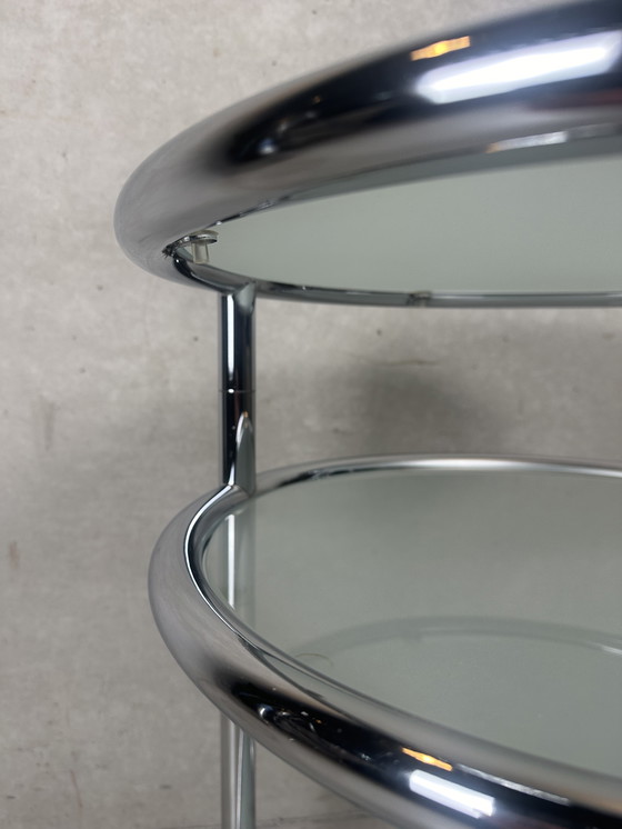 Image 1 of Table d'appoint italienne postmoderne en chrome et verre - MobilMetal
