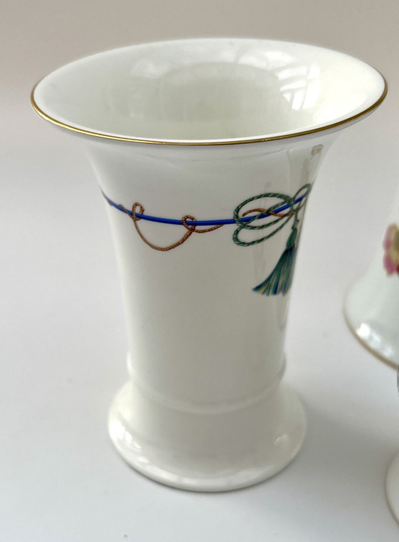 Image 1 of Villeroy & Boch / Herend (Hungary) / Hutschenreuther - 3 porcelain vases with gold rim and floral decoration