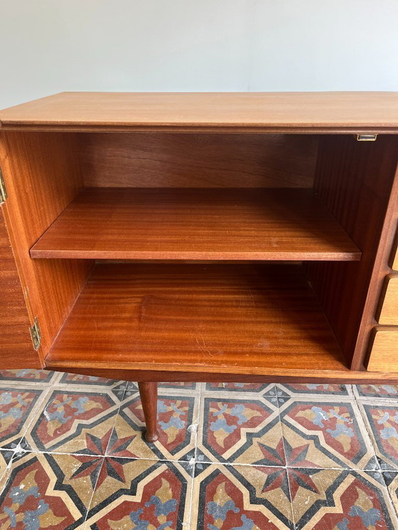 Image 1 of Aparador Mercedes, Reino Unido, años 60