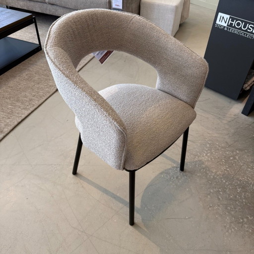 Linna Bouclé – INHOUSE, eetkamerstoelen