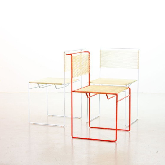 Image 1 of Einzelner minimalistischer, leuchtend roter italienischer Flyline „Spaghetti“-Beistellstuhl von Giandomenico Bellotti, Italien, 