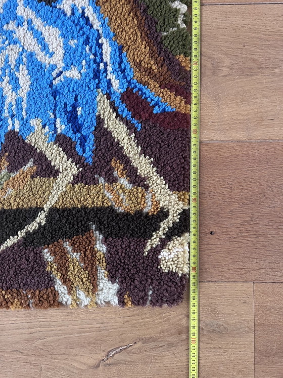 Image 1 of Tappeto artigianale vintage di Smirne – Airone in una scena naturalistica – 105 x 133 cm