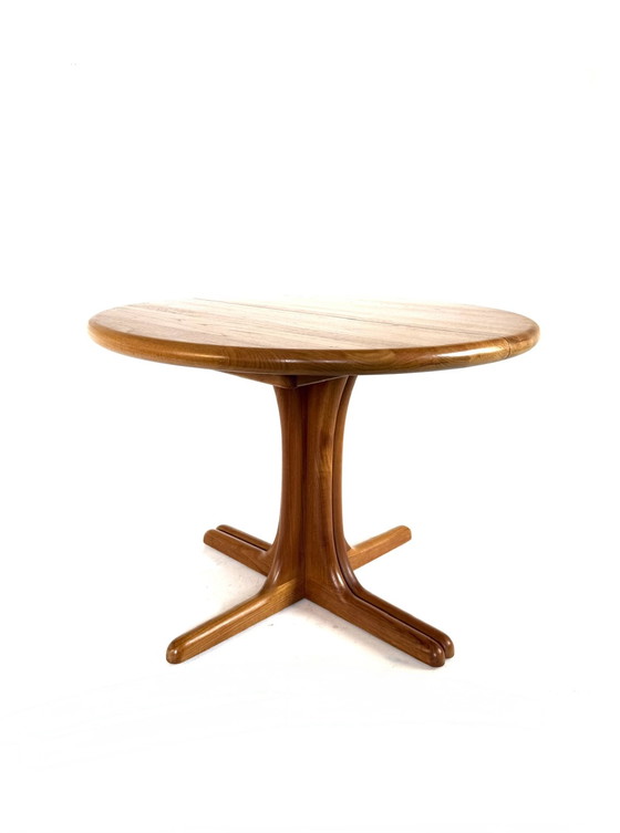 Image 1 of Vintage Danish round teak dining table '70