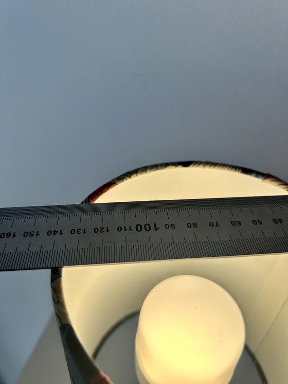 Image 1 of Lampe de table Small Fat Lava avec abat-jour japonais koi