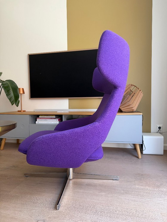 Image 1 of Artifort Kalm Swivel Armchair by Patrick Norguet