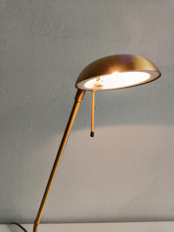 Image 1 of Italiaanse messing bureaulamp met verstelbare kap, minimalistisch design, jaren 80/90
