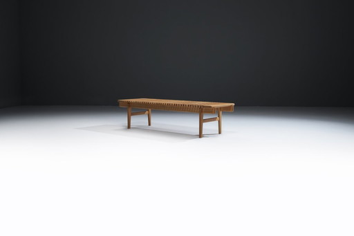 PP JH 589 houten bank - salontafel van Hans J Wegner voor PP Møbler (Hansen)