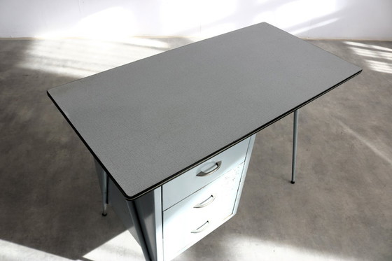 Image 1 of Scrivania industriale vintage