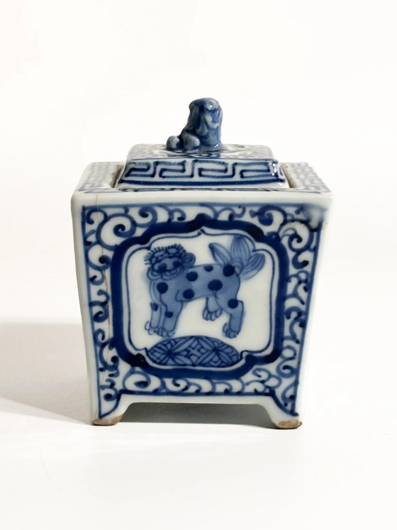 Petit potiche en porcelaine chinoise peinte à la main des années 1950 – Vases (photo 8 of 10)