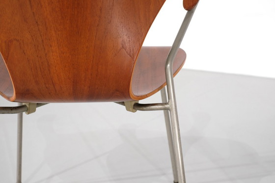 Image 1 of Stuhl Modell "3207" aus Holz von Arne Jacobsen für Fritz Hansen, Dänemark, 1955.