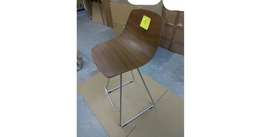 Taburete de bar Lapalma Miunn con base de trineo - Exhibición de 65 cm