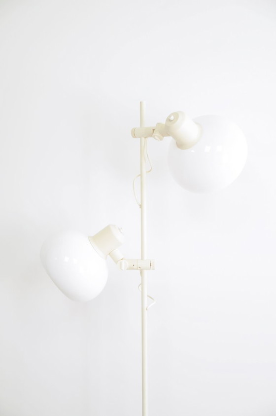 Lampada da terra a fungo in metallo bianco – Lampade da terra, Plastic (photo 3 of 7)