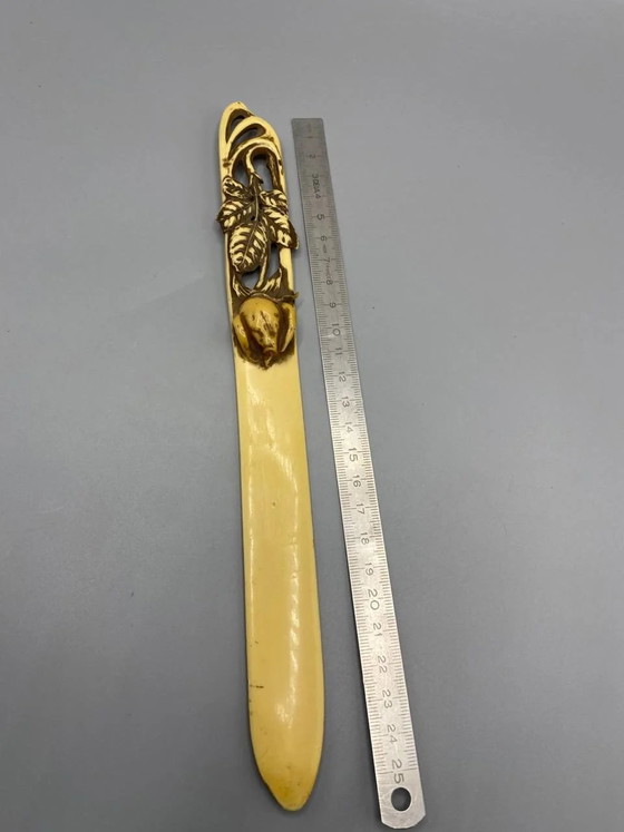 Antique Art Nouveau letter opener with floral design – Decorative Objects (photo 5 of 5)