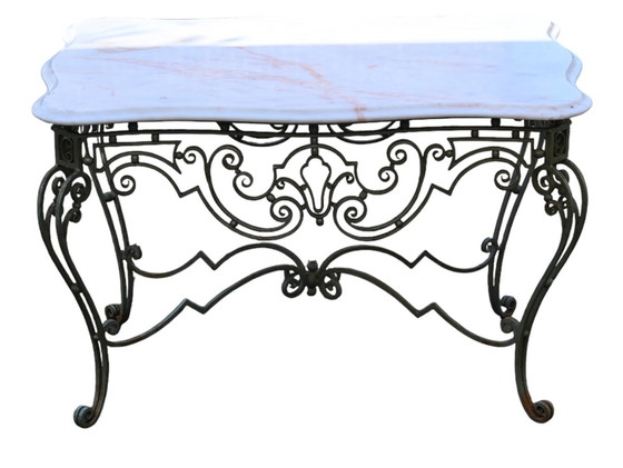 Image 1 of Mesa de centro de hierro forjado con tapa de mármol, circa 1940