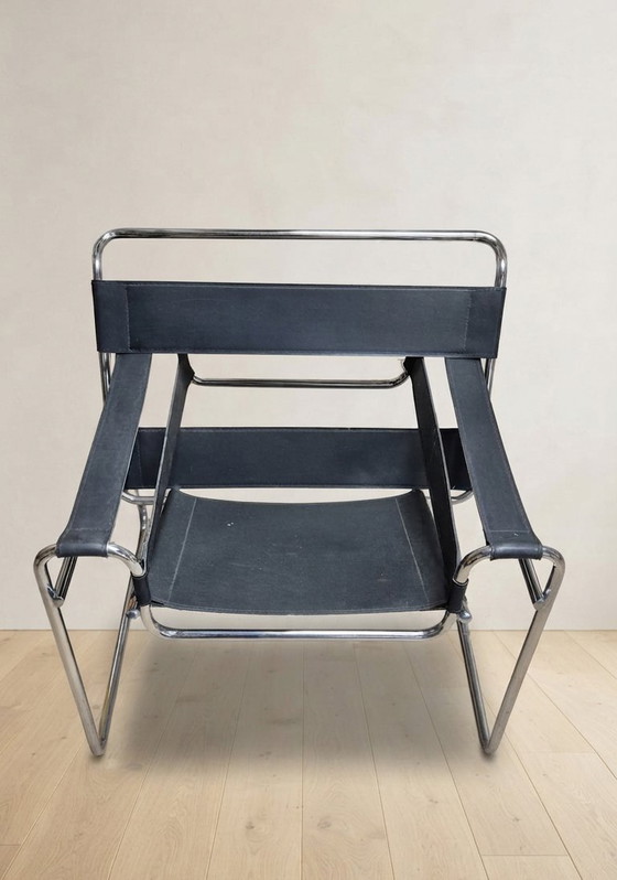 Vintage B3 Wassily-stoel van Marcel Breuer voor Knoll International, zwart leer, jaren 80, 65 x 78 x 74 cm (photo 3 of 8)