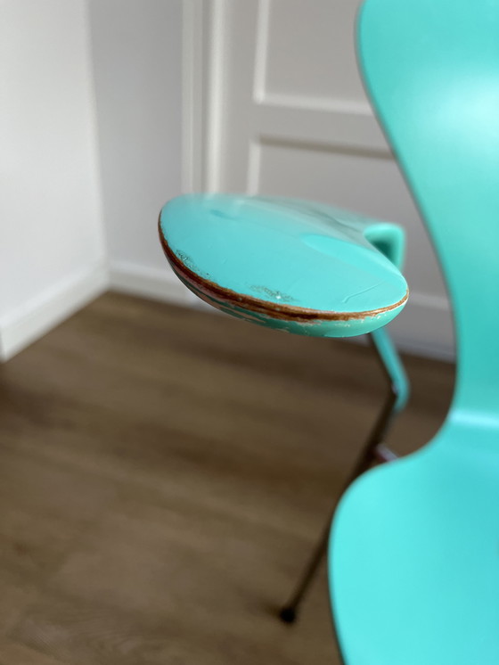Image 1 of Fritz Hansen butterfly chair