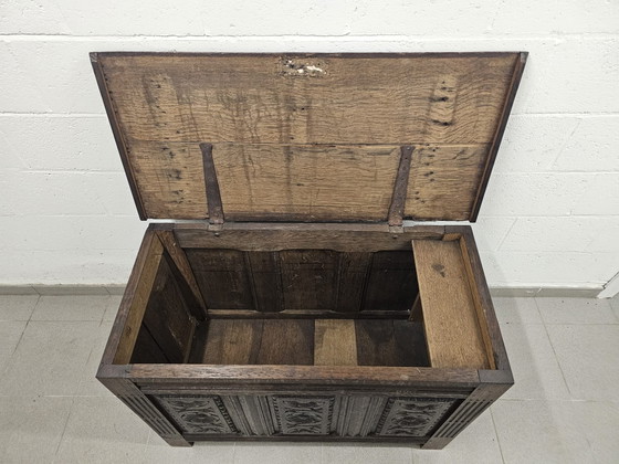 Image 1 of Antieke houten koffer 