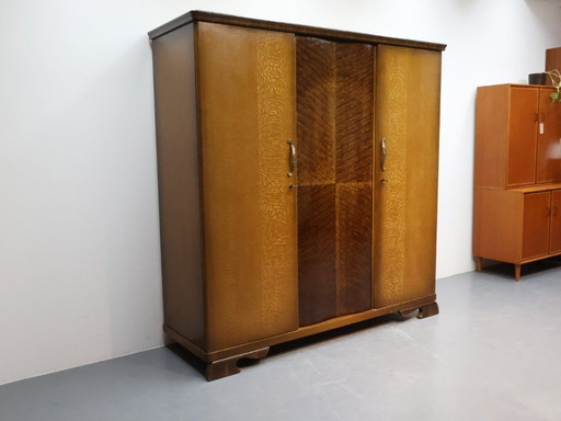 Armadio vintage a 3 ante con impiallacciatura in legno misto