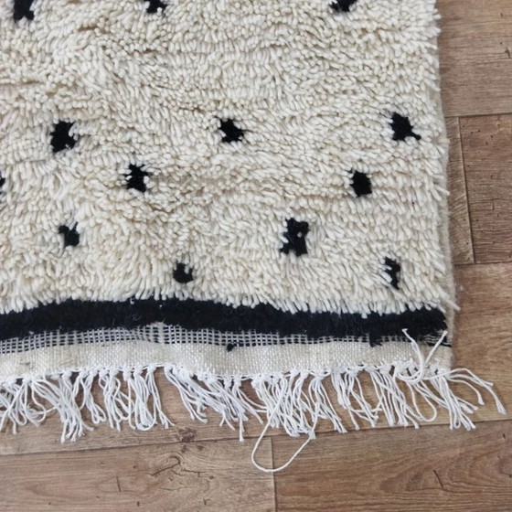 Image 1 of Azilal-Wollteppich, farbenfroh – handgewebt aus Naturwolle (216×190 cm)