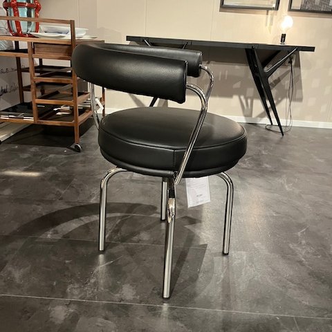 Image 1 of Sedia da pranzo Cassina LC7 Tournant