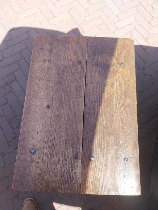 1 x Tavolo portamonete spagnolo del XIX secolo con cassetto