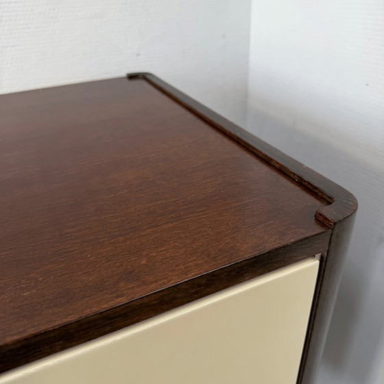 Credenza Mid Century Modern in legno e crema, Credenze, MDF, Marrone (foto 9 di 10)