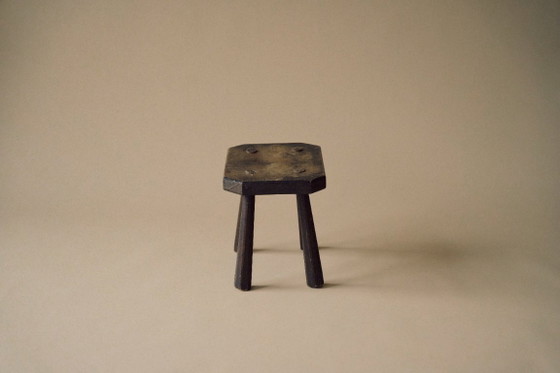Image 1 of Vierpotige houten kruk