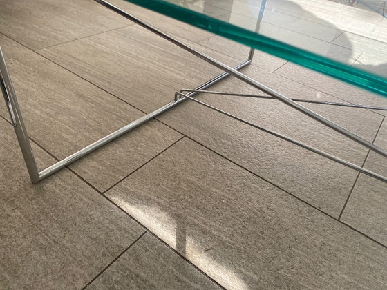 Image 1 of Tavolino da caffè vintage in vetro con base cromata