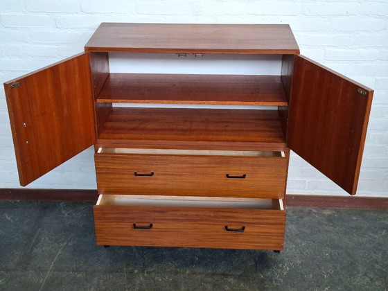 Image 1 of Vintage teakhouten opbergkastje van Simpla Lux