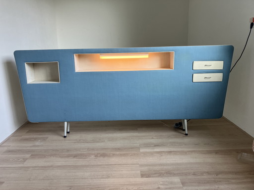 Rawi, jaren 50 bed achterwand met lades lampje en schapjes