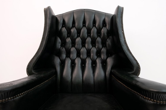 Image 1 of Georgische stijl Zeldzame originele Chesterfield leren fauteuil, jaren 1950