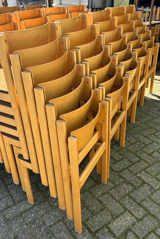 Lot de 36x chaises empilables vintage en contreplaqué, Chaises de salle à manger, Bois, Marron (photo 2 sur 7)