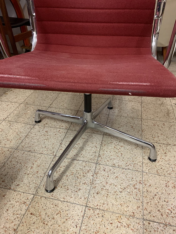 Image 1 of 4x sedie di design marca: vitra wine red