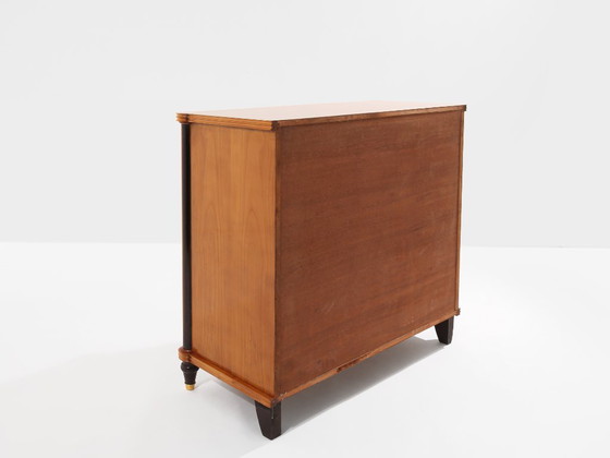 Image 1 of Meuble à deux portes Jules Leleu en bois de cerisier marqueté de bronze, 1940
