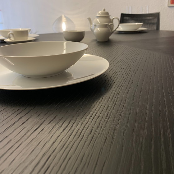 Image 1 of Maxalto Xilos eettafel - Ø160 met eetkamerstoel (set van 4)