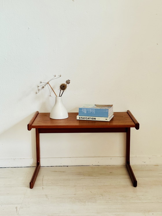 Image 1 of Vintage teakhouten bijzettafeltje