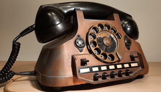 Image 1 of Ericsson draaischijf telefoon jaren '40