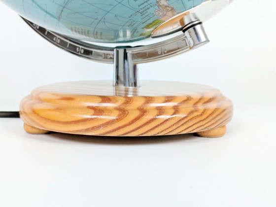 Image 1 of Columbus Duplex verlichte wereldbol uit de jaren 80: politieke en fysische kaart, grenenhouten voet, Europese stekker