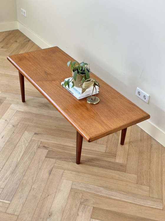 Image 1 of Vintage salontafel Deens teak hout jaren 50/60/70