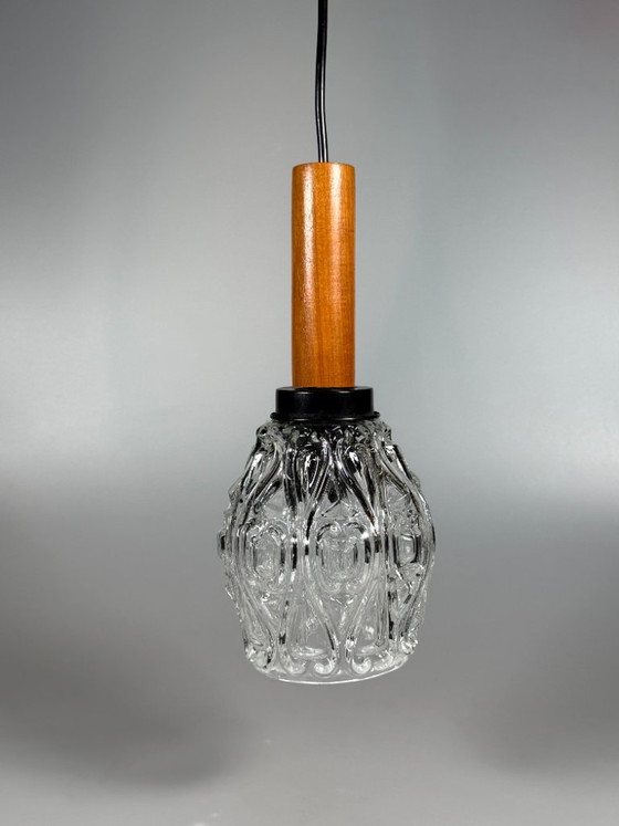 Plafondlamp/hanglamp uit de jaren 60/70 van teakhout en glas, design in de stijl van de mid-century space (photo 5 of 10)