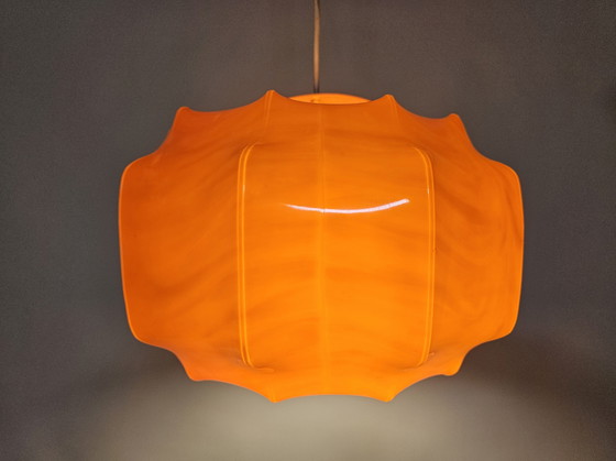 Image 1 of Lampada a sospensione arancione dell'era spaziale di Ilka Plast