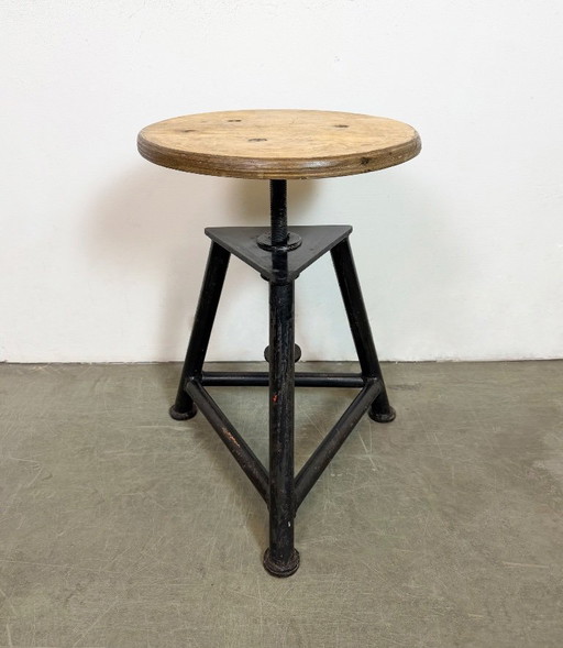 Tabouret pivotant d'atelier industriel noir, années 1960