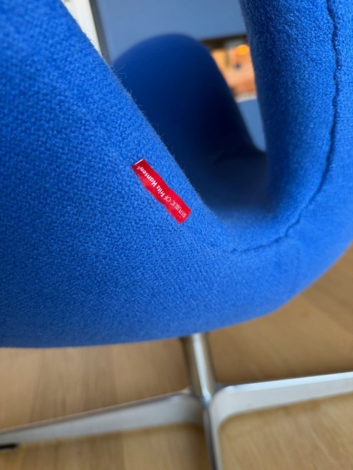 Sedia Swan di Fritz Hansen