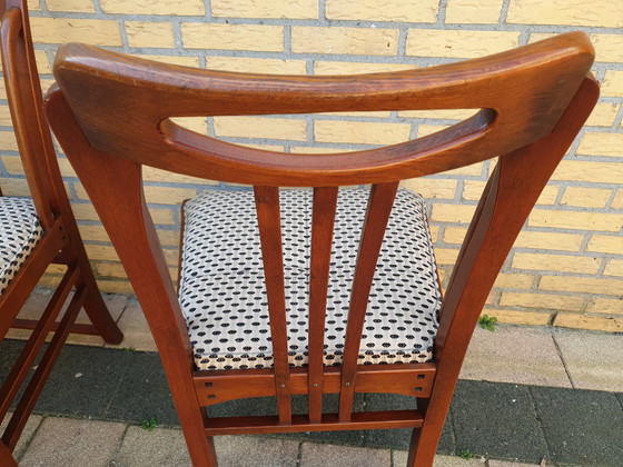 Image 1 of 4 Schuitema eetkamer stoelen 